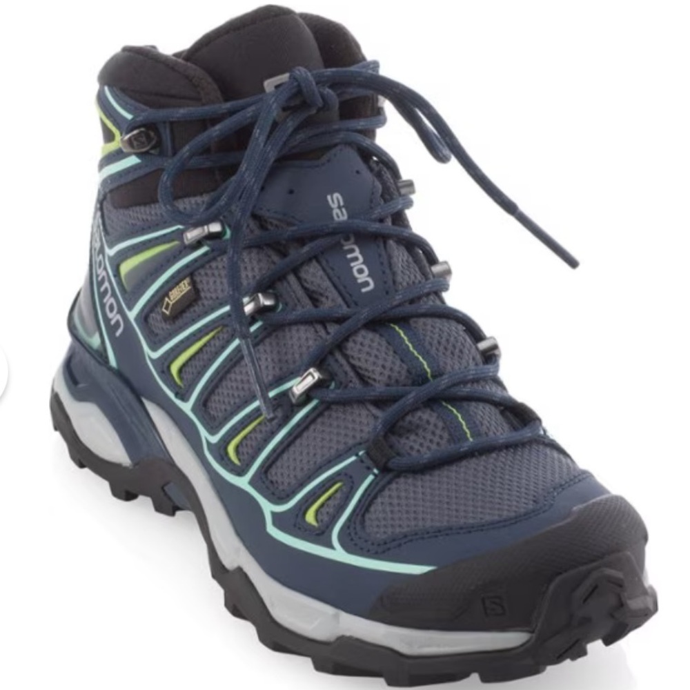Salomon Women’s Hiking Boots X Ultra 2 Mid GTX | Size 8.5